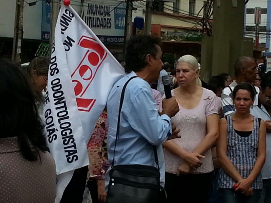 Servidores do município de Goiânia indignados com o não pagamento da data-base por parte do prefeito Paulo Garcia.